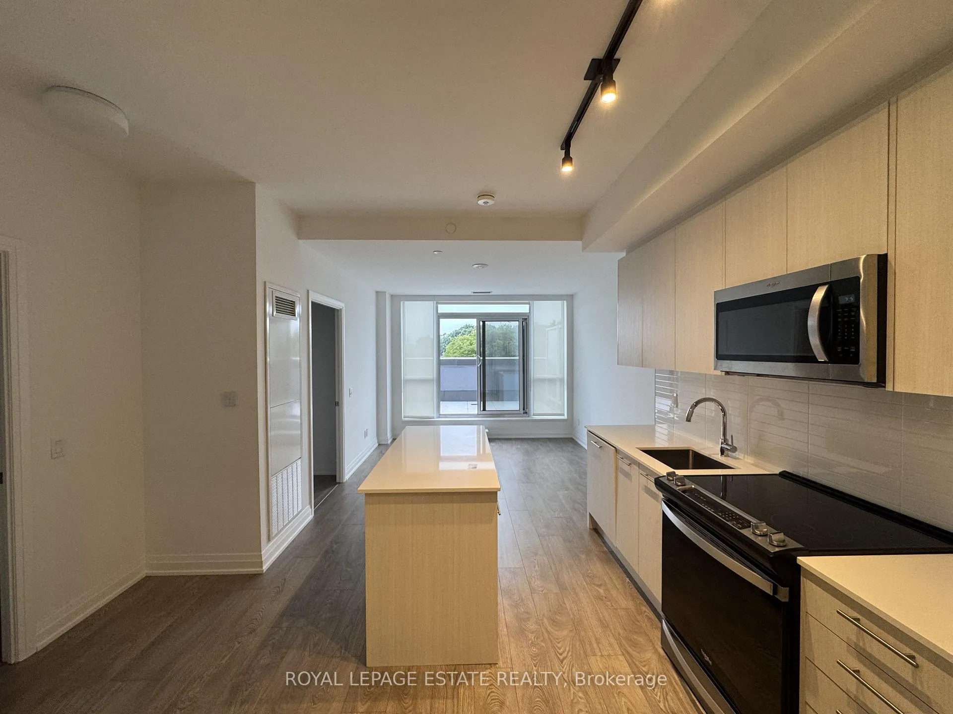 Photo 5 of Unit 416, 286 Main Street, Toronto, East End-Danforth — HOMEH