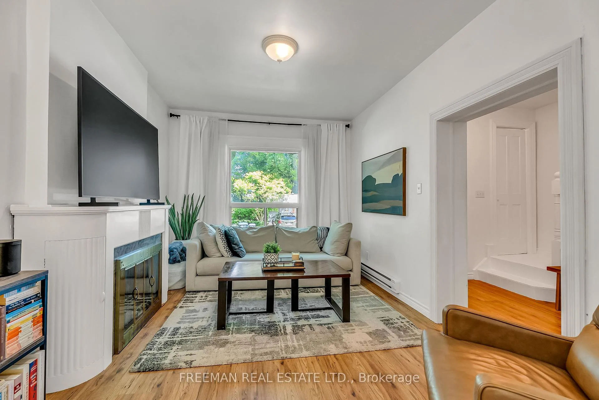 Photo 5 of 21 London Street, Toronto, The Annex — HOMEH