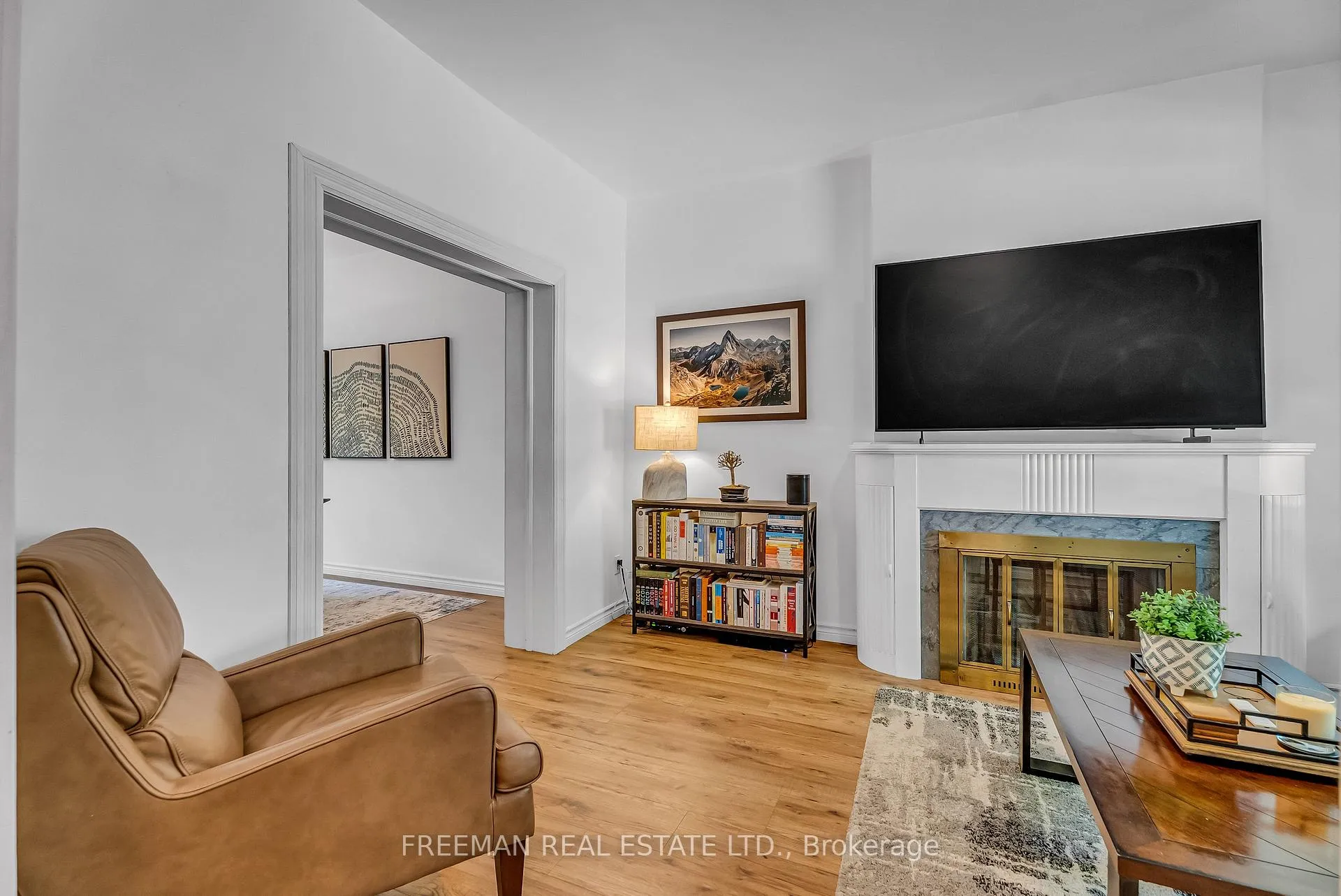 Photo 6 of 21 London Street, Toronto, The Annex — HOMEH