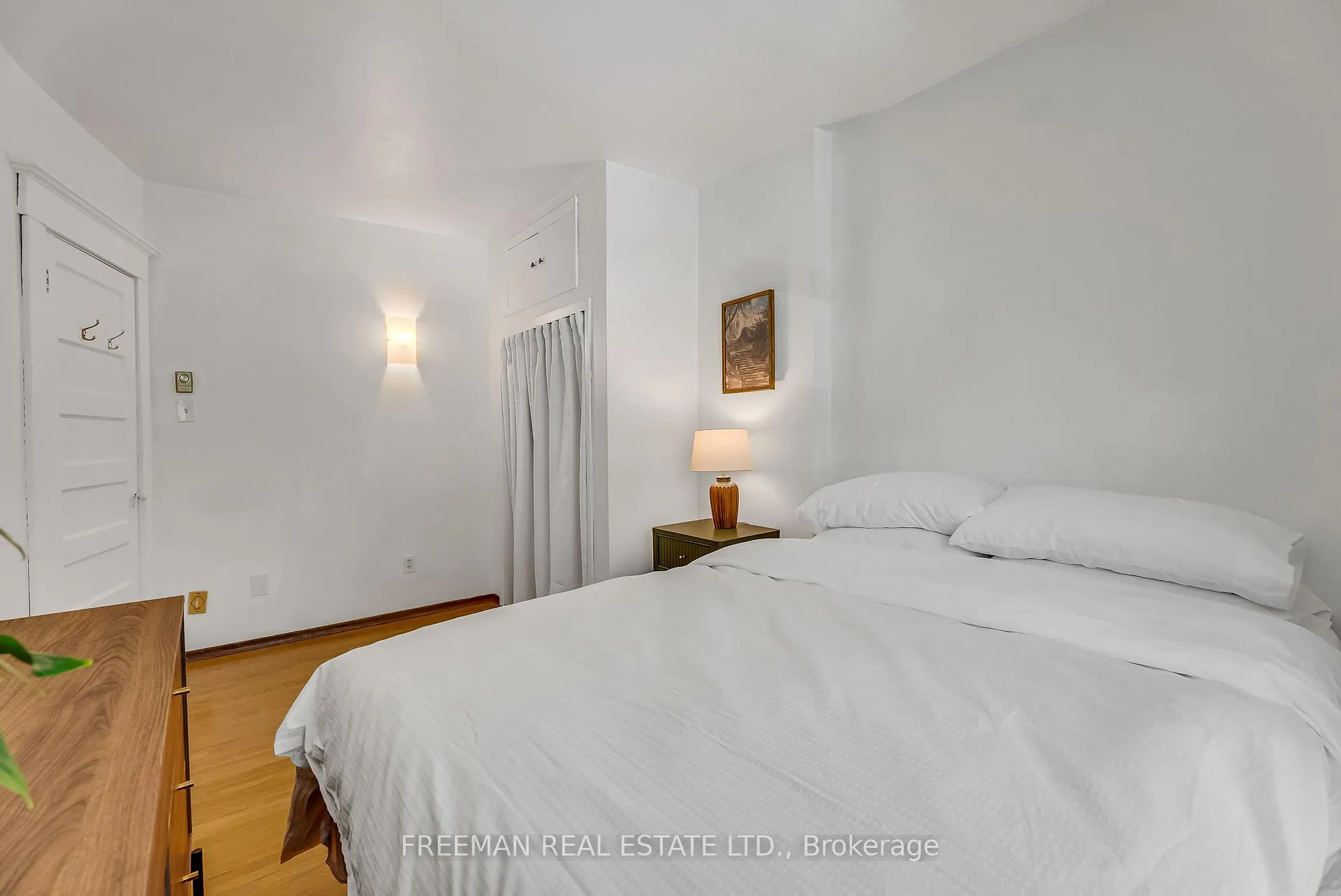 Photo 20 of 21 London Street, Toronto, The Annex — HOMEH