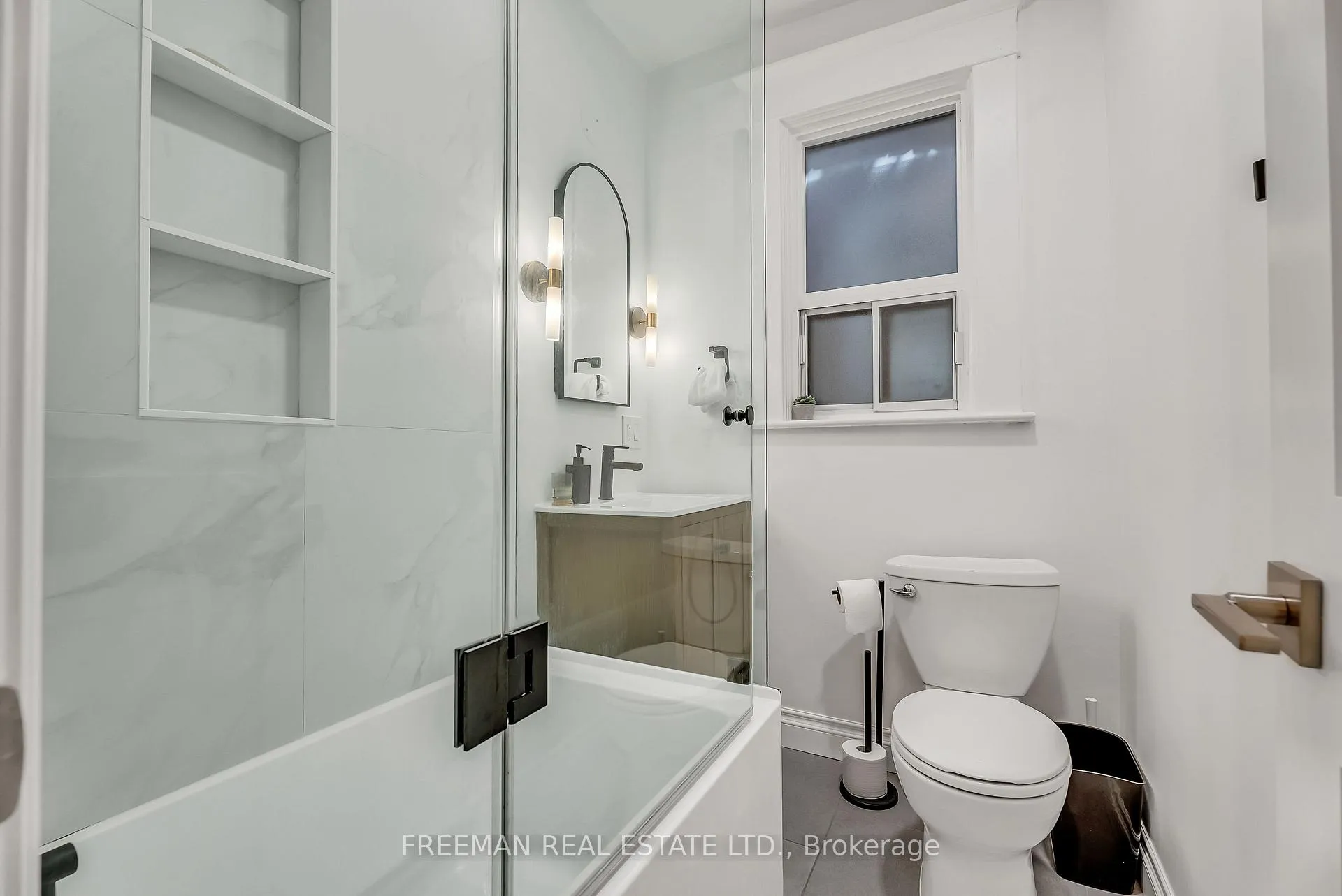 Photo 24 of 21 London Street, Toronto, The Annex — HOMEH
