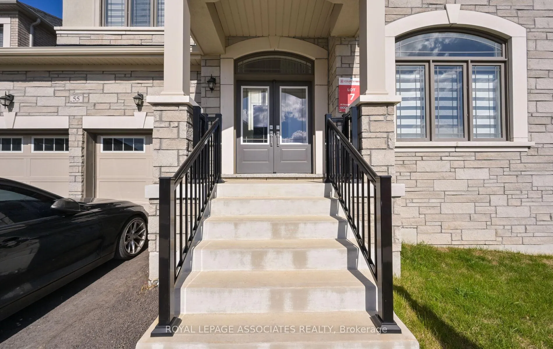 Photo 3 of 55 Raspberry Ridge Avenue, Caledon, Caledon East — HOMEH