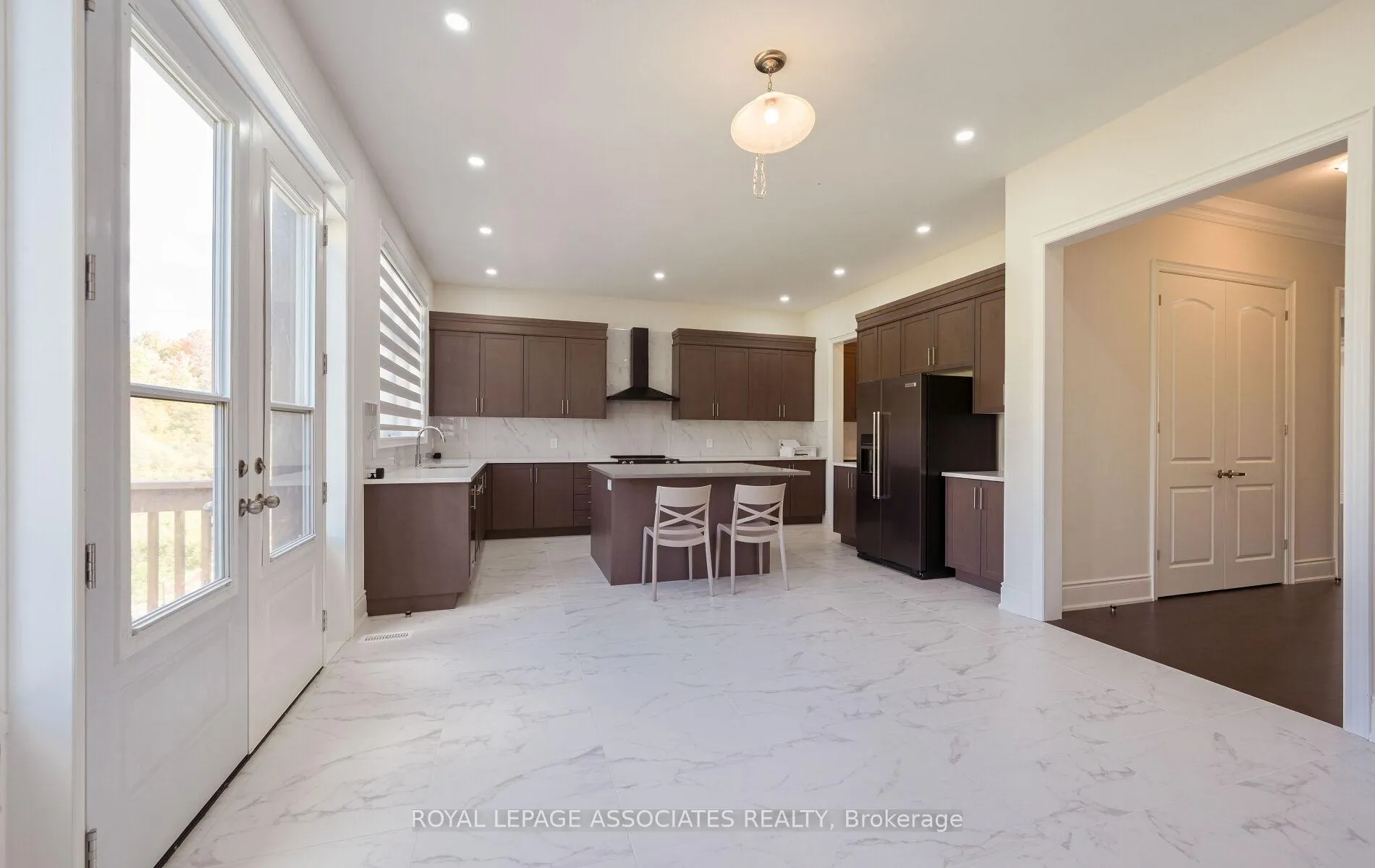 Photo 12 of 55 Raspberry Ridge Avenue, Caledon, Caledon East — HOMEH
