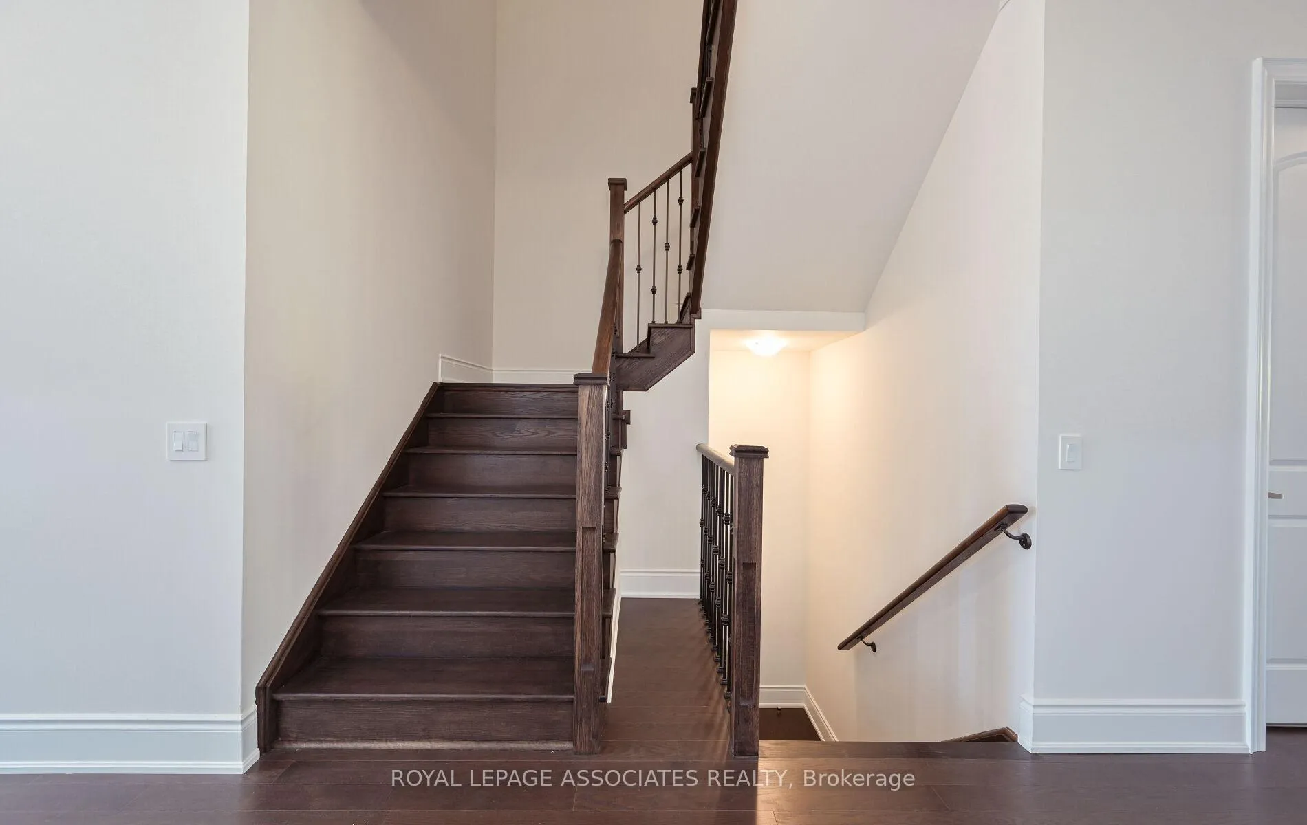 Photo 20 of 55 Raspberry Ridge Avenue, Caledon, Caledon East — HOMEH