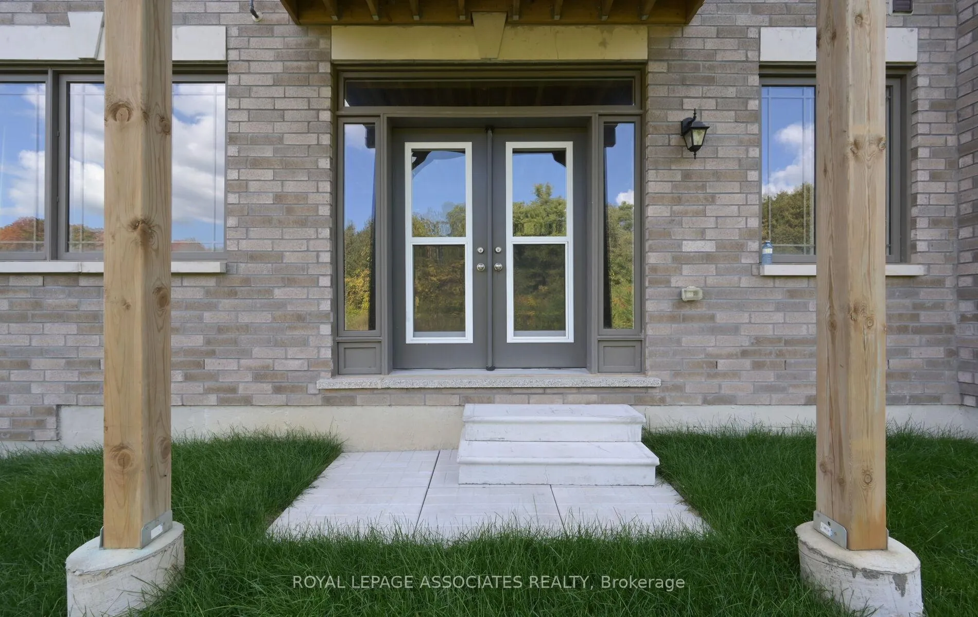 Photo 48 of 55 Raspberry Ridge Avenue, Caledon, Caledon East — HOMEH