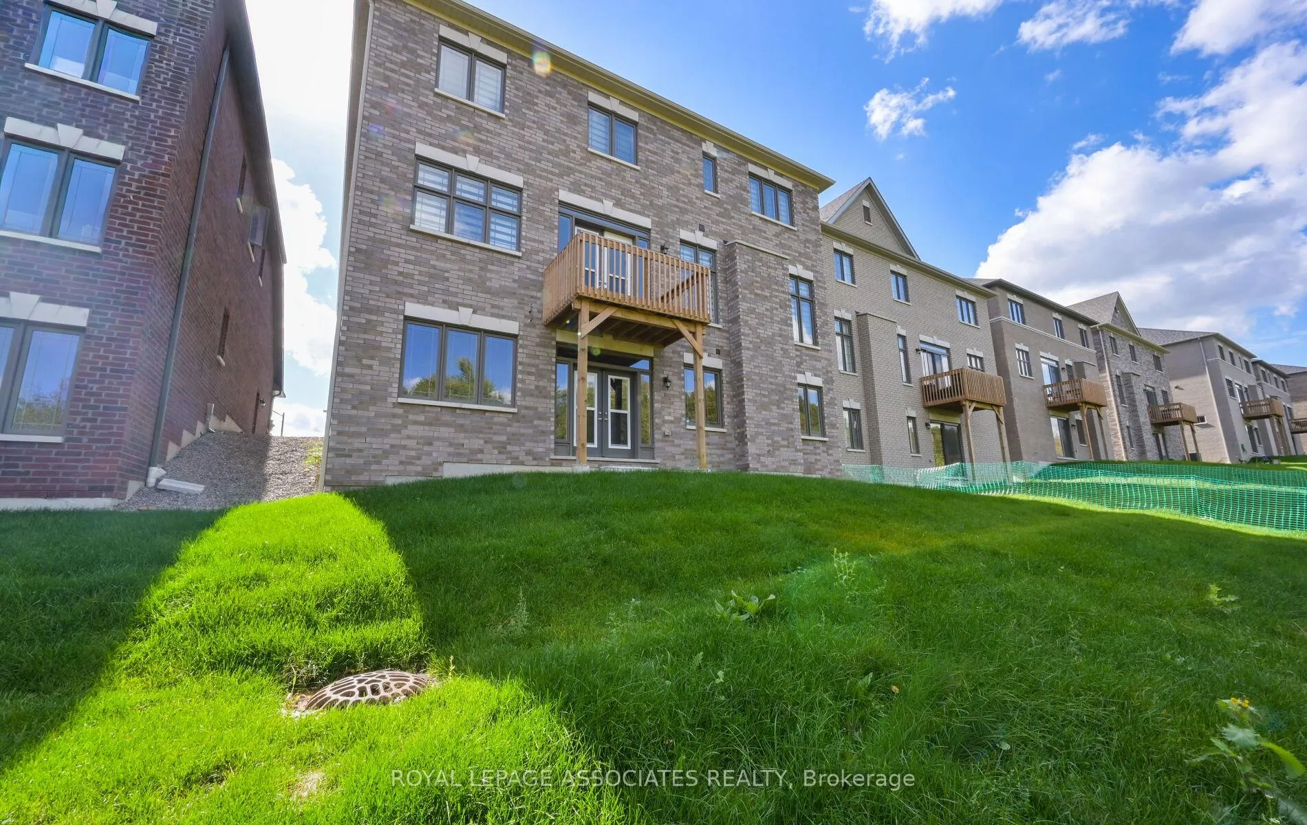 Photo 50 of 55 Raspberry Ridge Avenue, Caledon, Caledon East — HOMEH