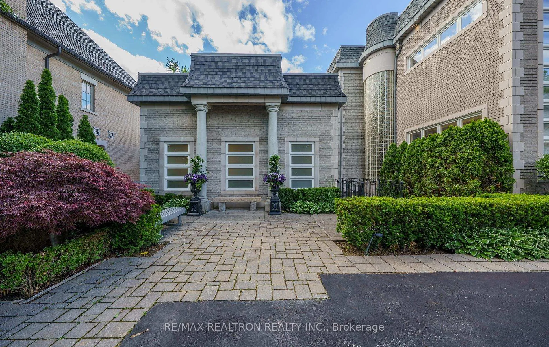 Photo 59 of 210 Arnold Avenue, Vaughan, Crestwood-Springfarm-Yorkhill — HOMEH