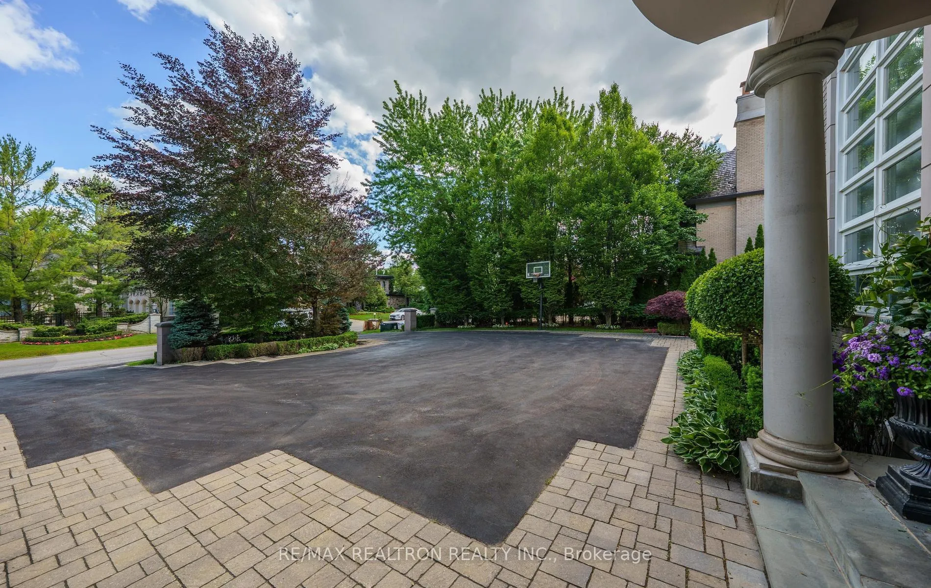Photo 60 of 210 Arnold Avenue, Vaughan, Crestwood-Springfarm-Yorkhill — HOMEH