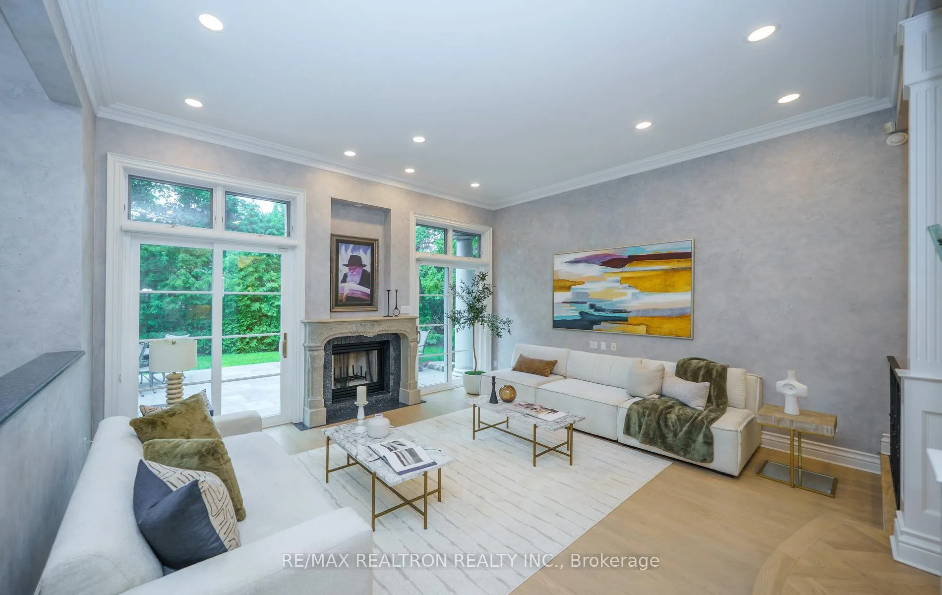 Photo 93 of 210 Arnold Avenue, Vaughan, Crestwood-Springfarm-Yorkhill — HOMEH