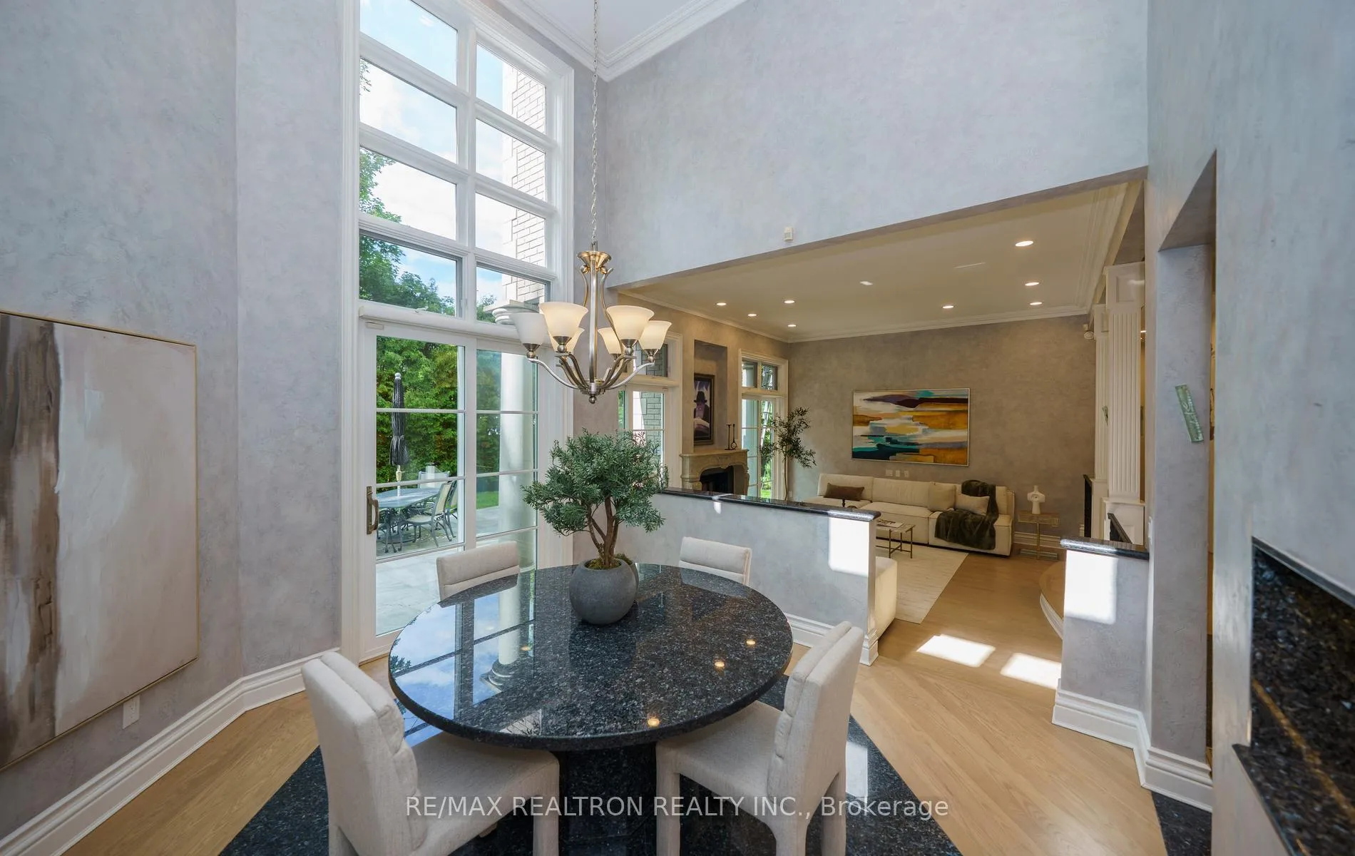 Photo 96 of 210 Arnold Avenue, Vaughan, Crestwood-Springfarm-Yorkhill — HOMEH