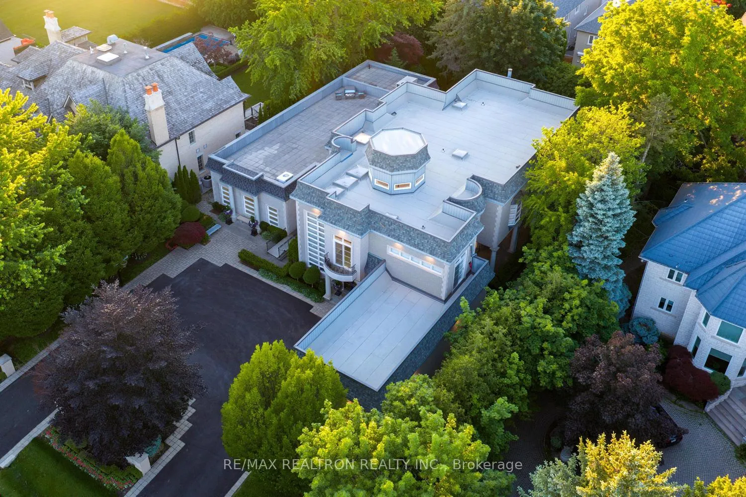 Photo 63 of 210 Arnold Avenue, Vaughan, Crestwood-Springfarm-Yorkhill — HOMEH