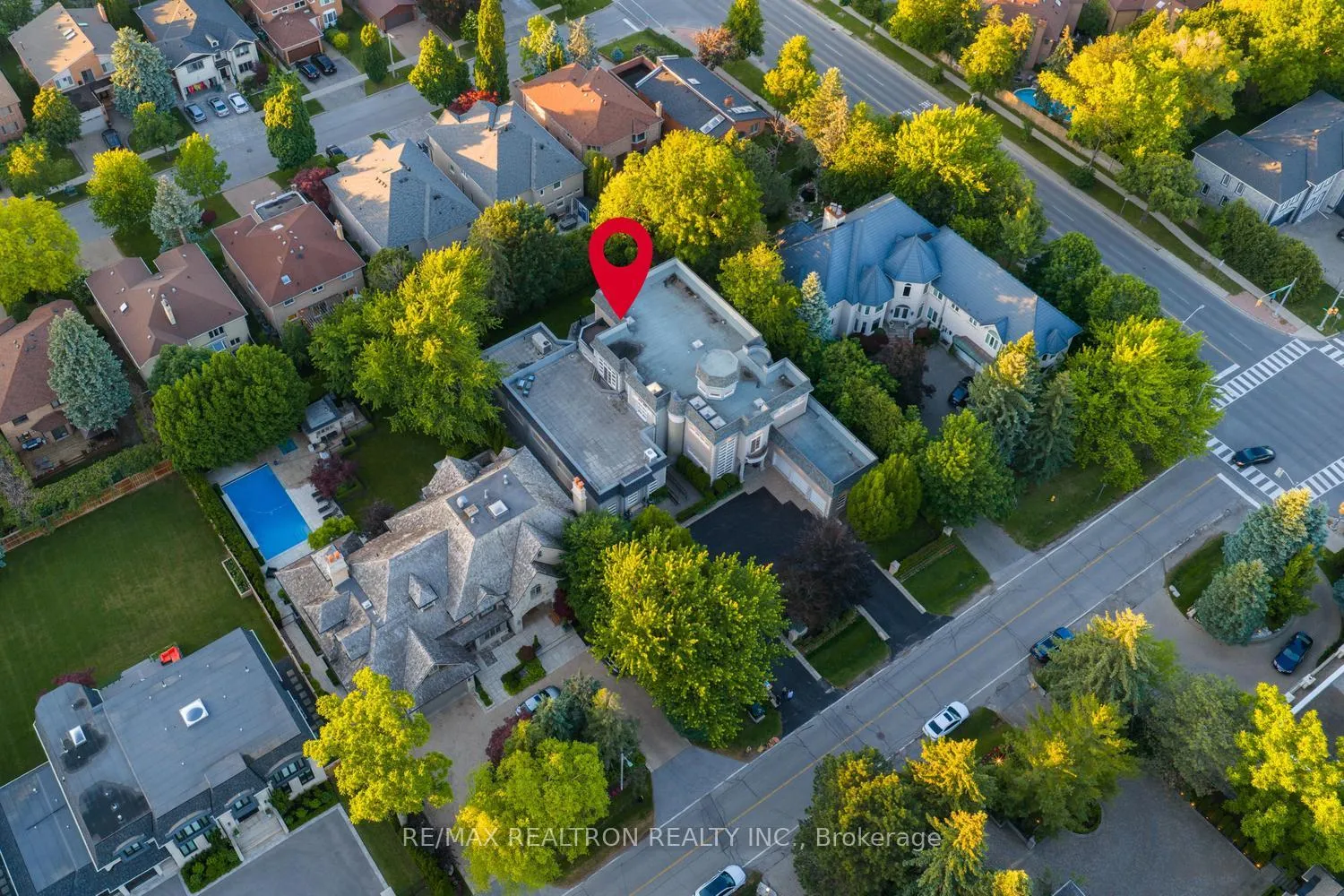 Photo 70 of 210 Arnold Avenue, Vaughan, Crestwood-Springfarm-Yorkhill — HOMEH