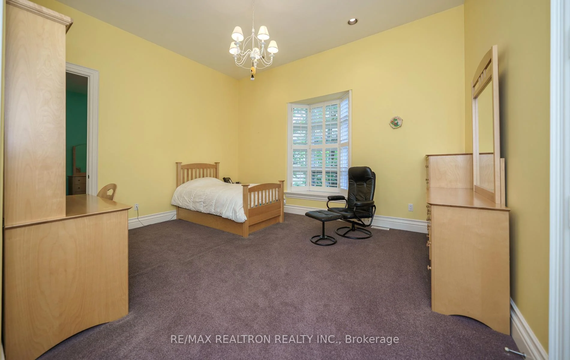 Photo 36 of 210 Arnold Avenue, Vaughan, Crestwood-Springfarm-Yorkhill — HOMEH