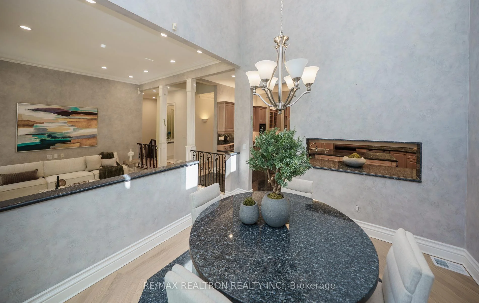 Photo 97 of 210 Arnold Avenue, Vaughan, Crestwood-Springfarm-Yorkhill — HOMEH