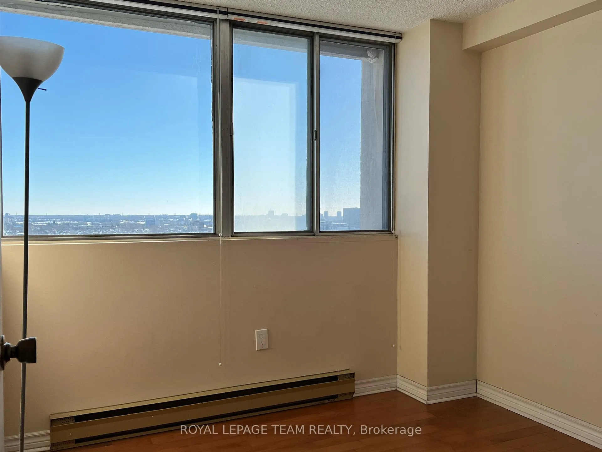 Photo 14 of Unit 2007, 530 Laurier Avenue, Ottawa, Ottawa Centre — HOMEH