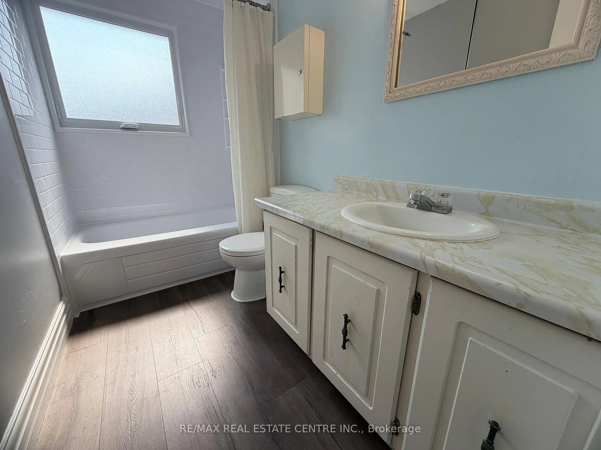 Photo 15 of 34 Woodridge Drive, Guelph, Willow West/Sugarbush/West Acres — HOMEH