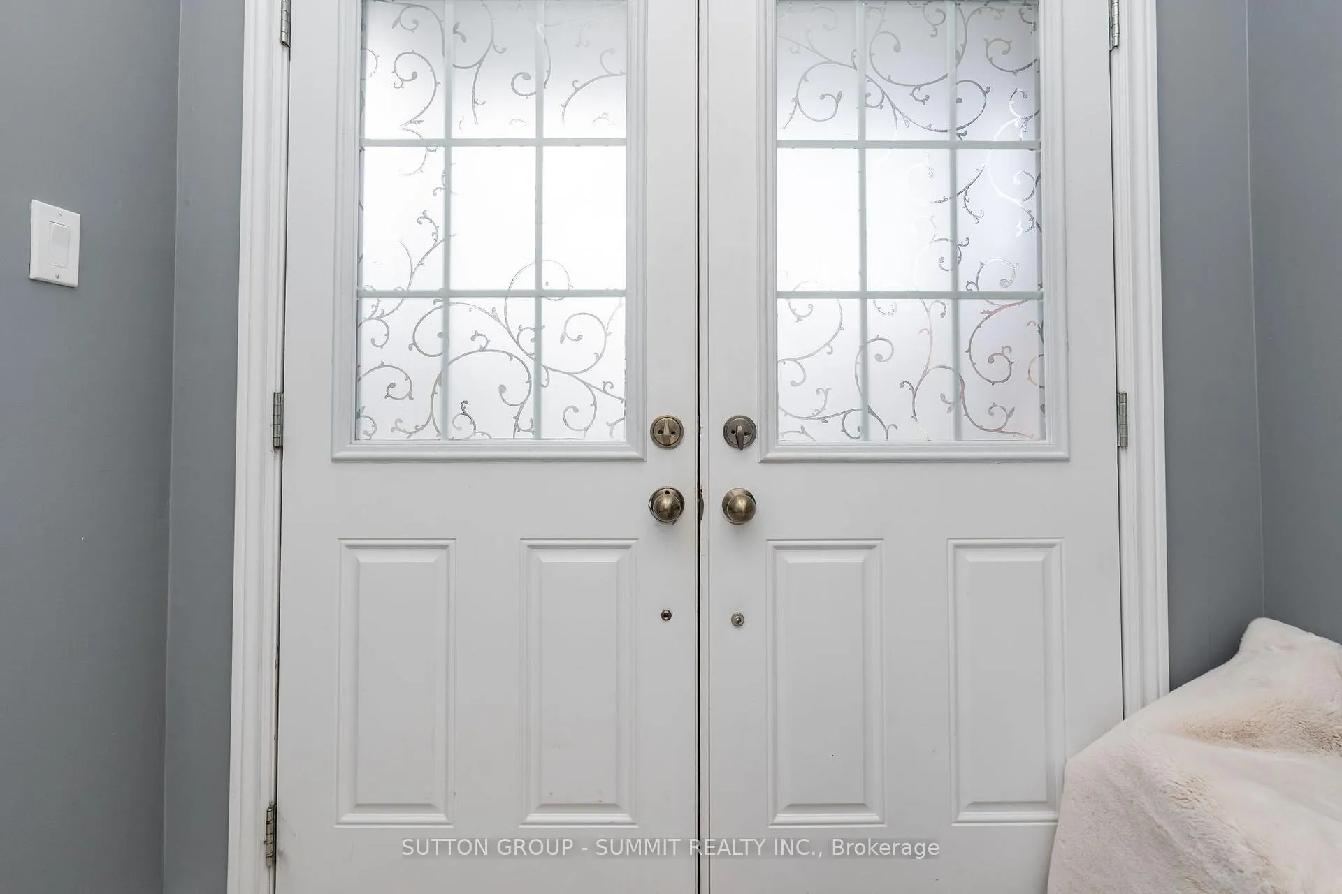 Photo 5 of 50 Bonnie Braes Drive, Brampton, Credit Valley — HOMEH