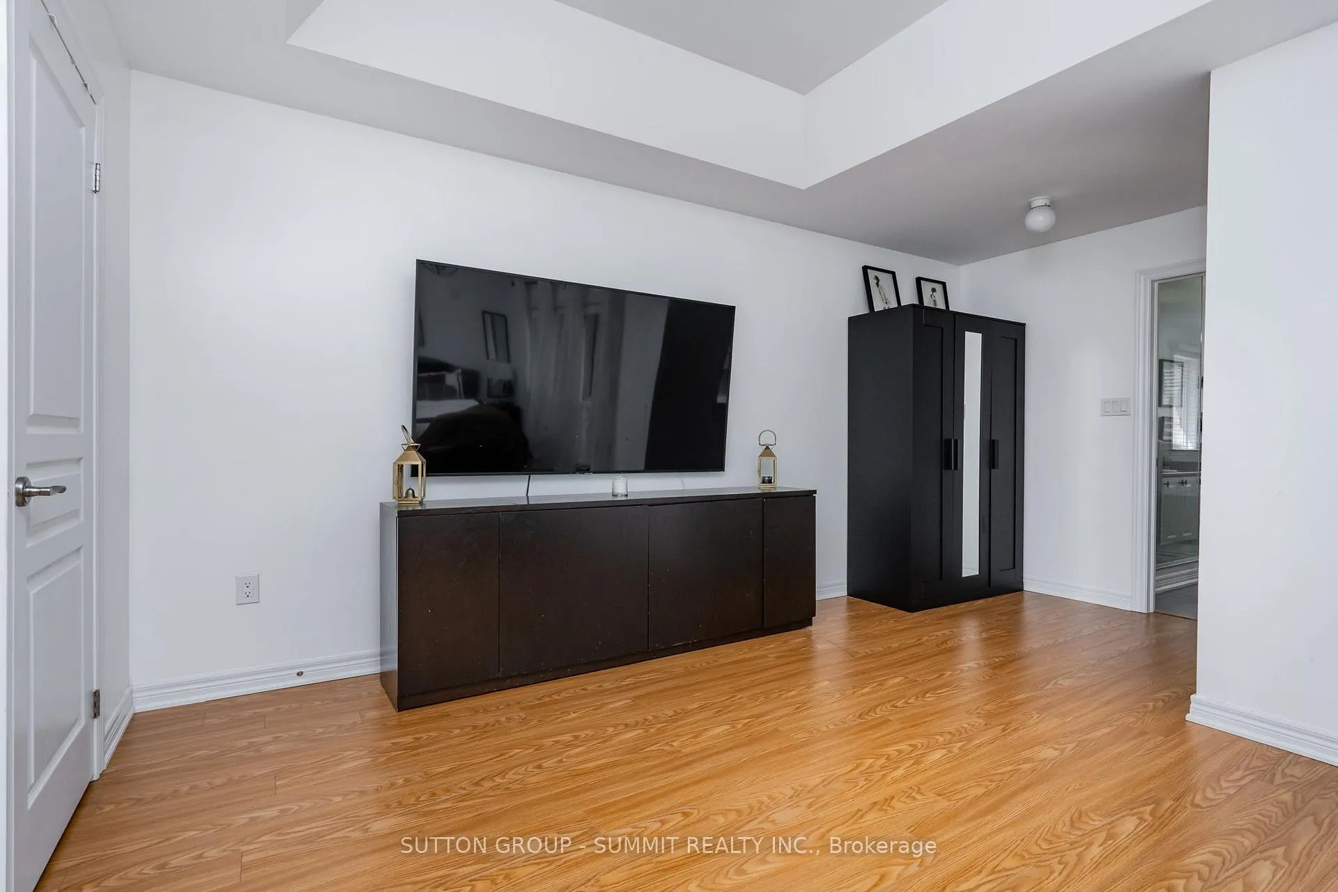 Photo 27 of 50 Bonnie Braes Drive, Brampton, Credit Valley — HOMEH