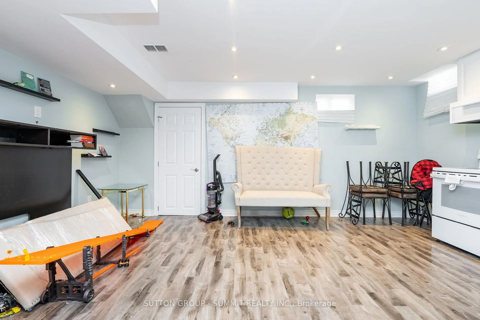 Photo 39 of 50 Bonnie Braes Drive, Brampton, Credit Valley — HOMEH