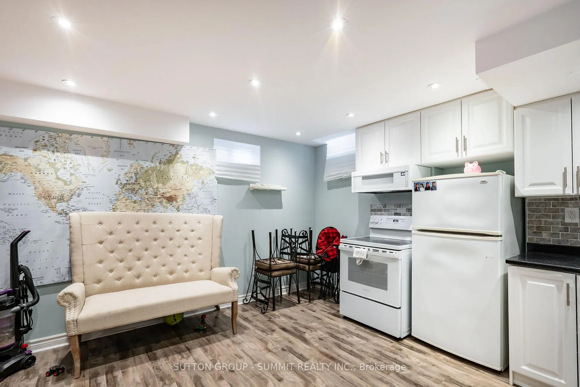 Photo 40 of 50 Bonnie Braes Drive, Brampton, Credit Valley — HOMEH