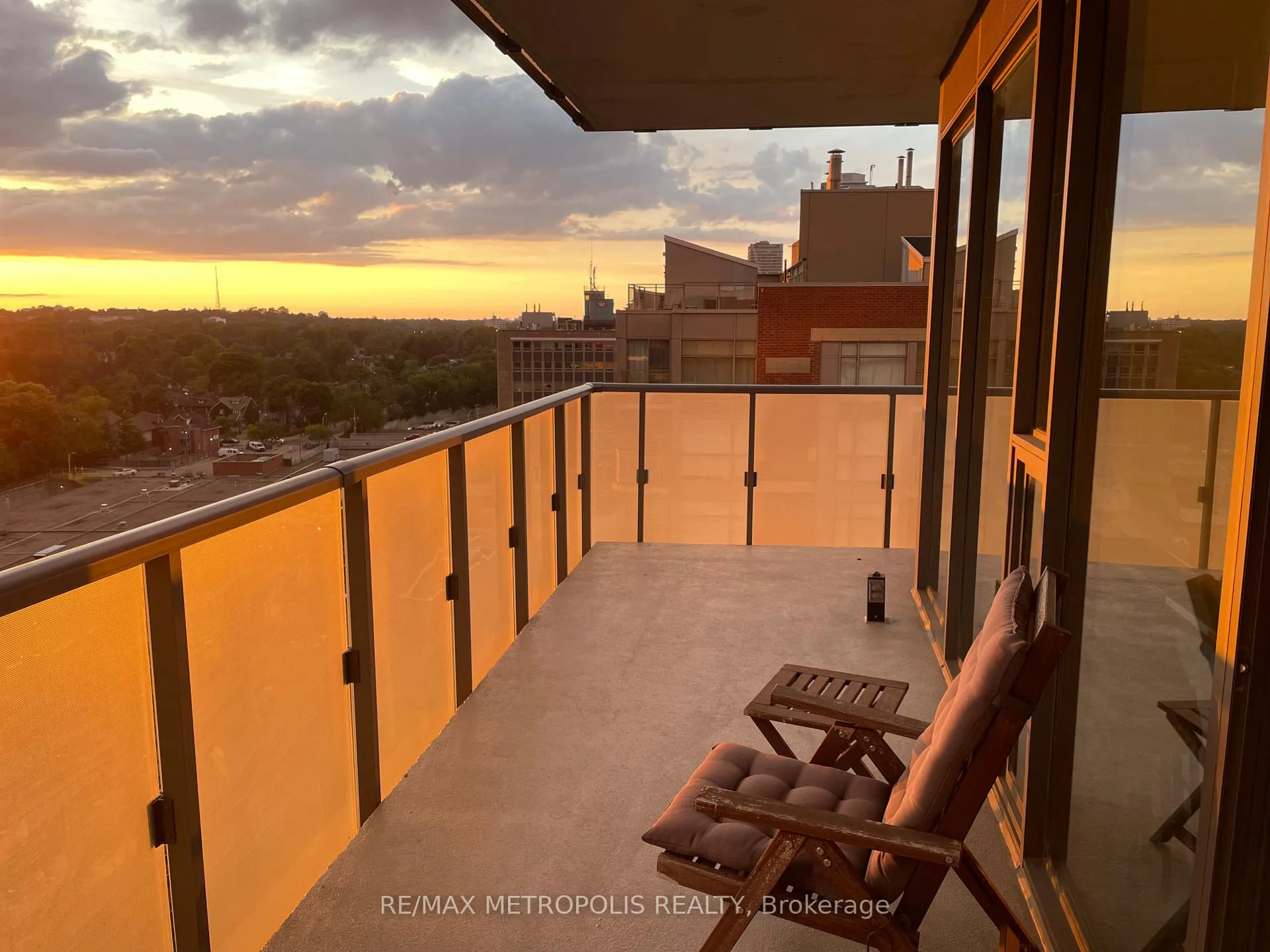 Photo 7 of Unit 1204, 1815 Yonge Street, Toronto, Mount Pleasant West — HOMEH