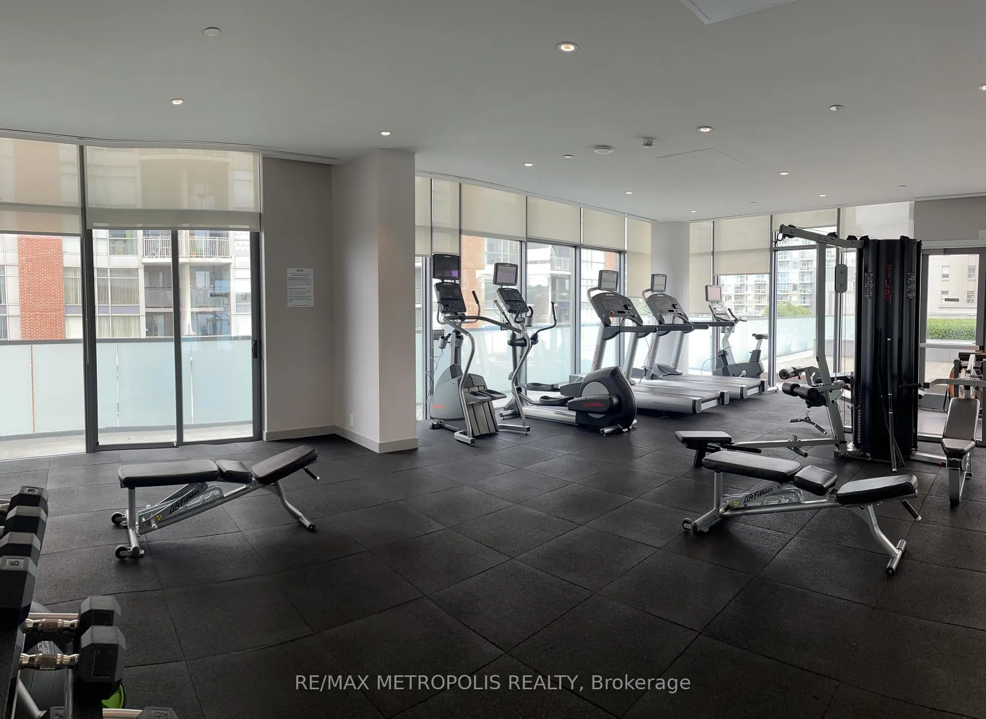 Photo 9 of Unit 1204, 1815 Yonge Street, Toronto, Mount Pleasant West — HOMEH