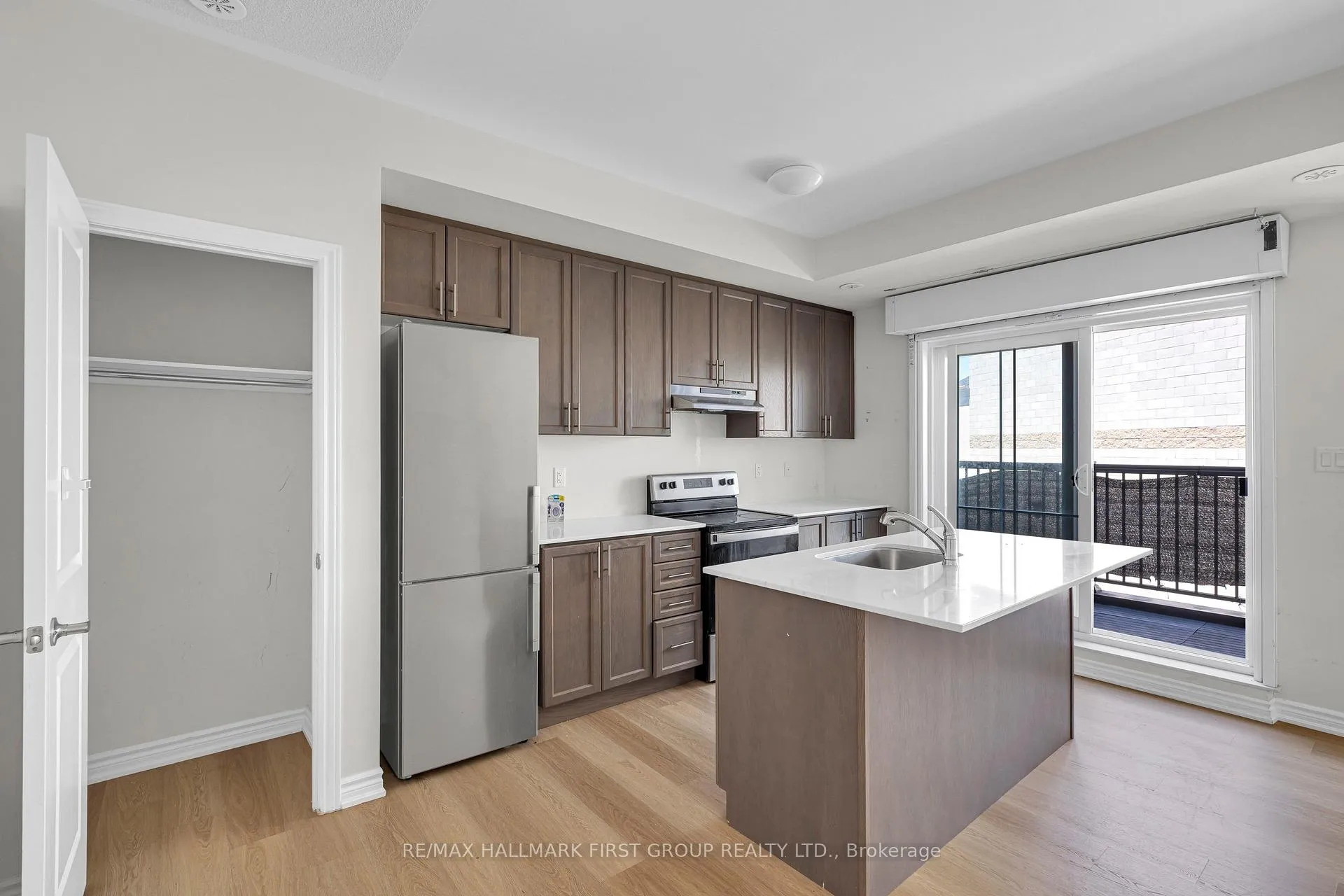 Photo 7 of Unit 7, 490 Beresford Path, Oshawa, Central — HOMEH