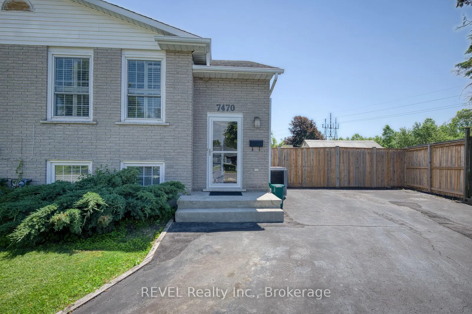 Photo 1 of Unit Basement, 7470 Alex Avenue, Niagara Falls, Oldfield — HOMEH