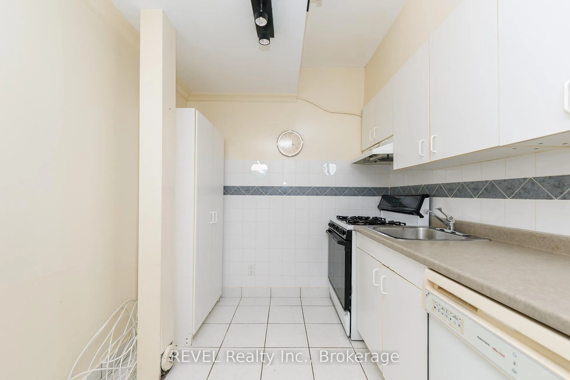 Photo 9 of Unit Basement, 7470 Alex Avenue, Niagara Falls, Oldfield — HOMEH