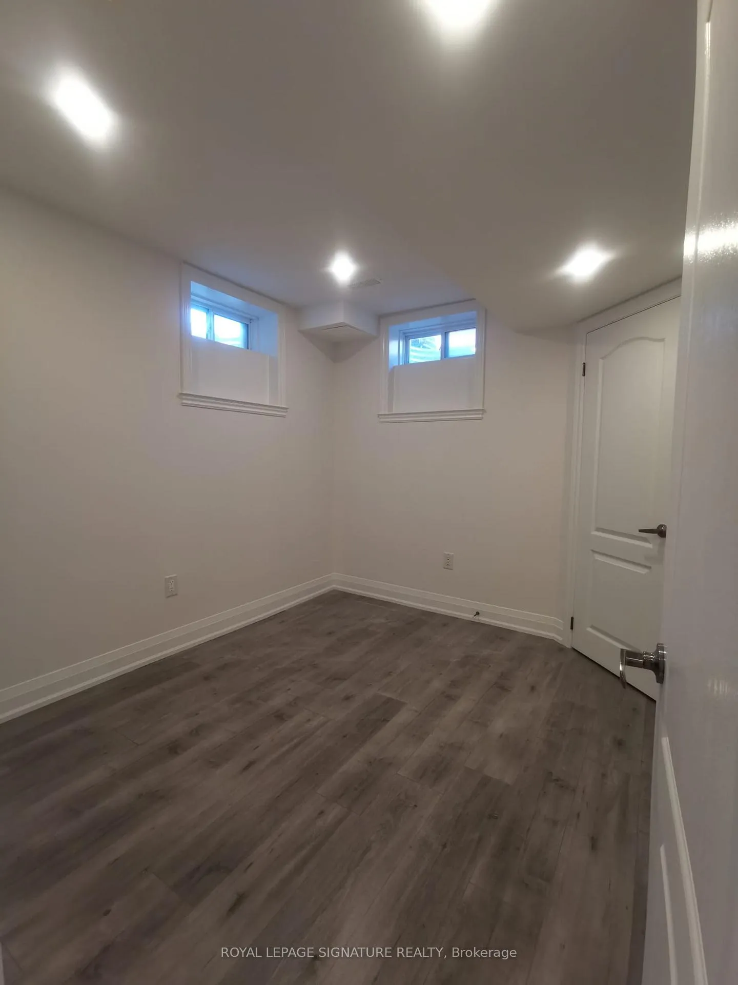 Photo 3 of 48 Hubbell Road, Brampton, Bram West — HOMEH