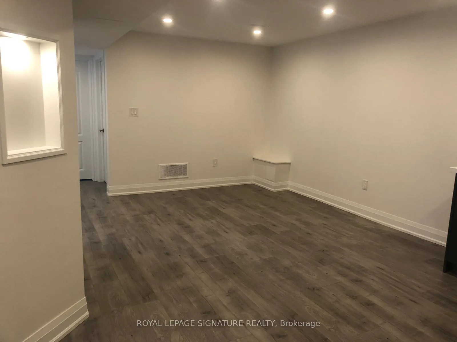 Photo 27 of 48 Hubbell Road, Brampton, Bram West — HOMEH
