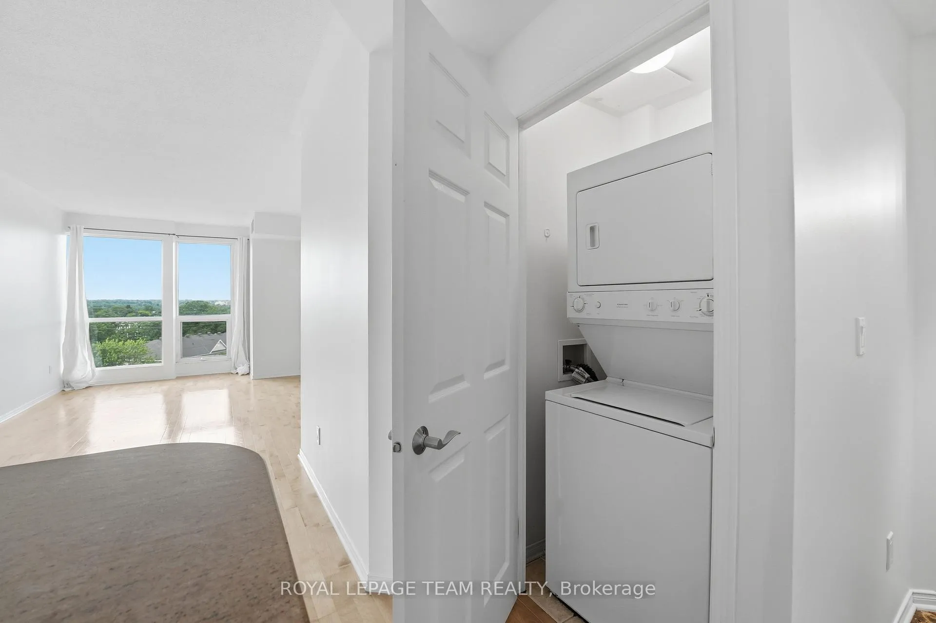 Photo 6 of Unit 504, 38 Metropole Private, Ottawa, Westboro North — HOMEH