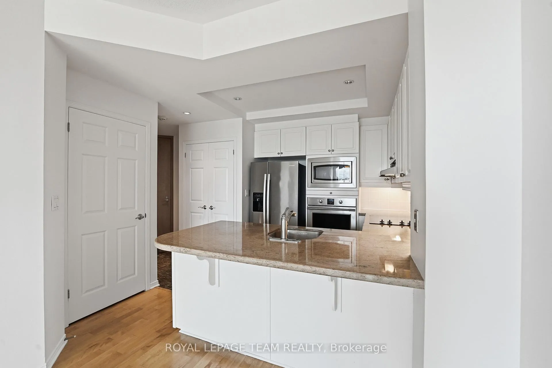Photo 9 of Unit 504, 38 Metropole Private, Ottawa, Westboro North — HOMEH
