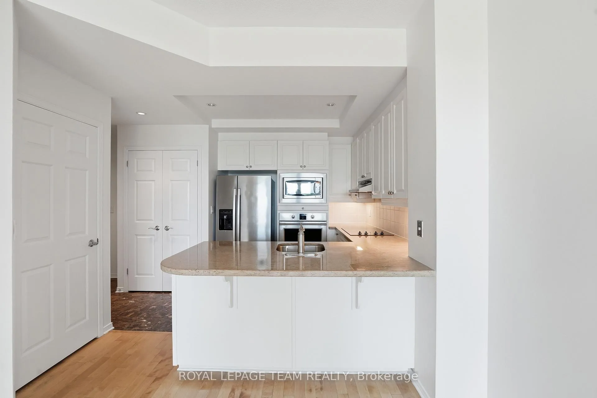 Photo 10 of Unit 504, 38 Metropole Private, Ottawa, Westboro North — HOMEH