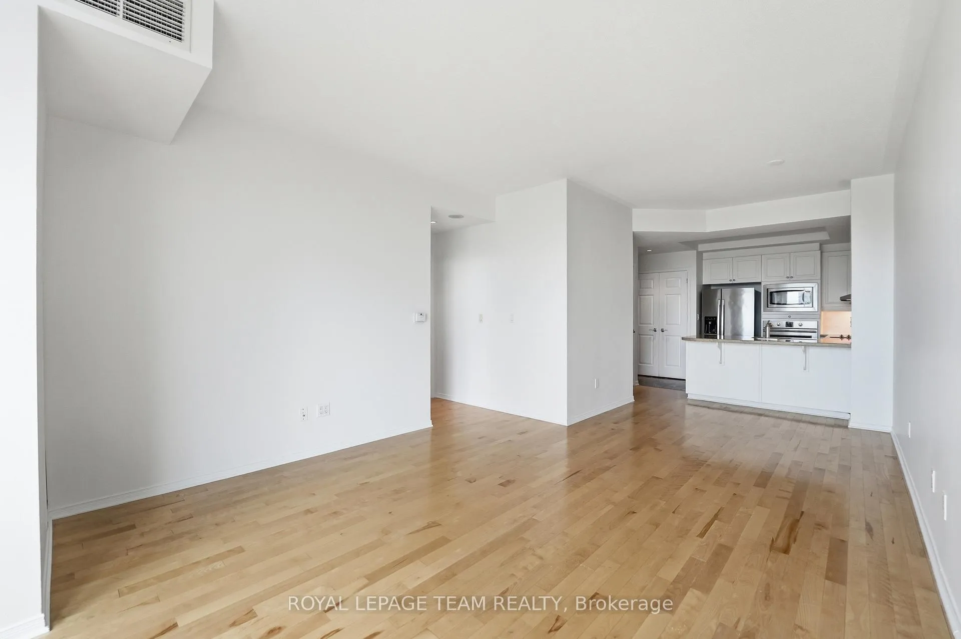 Photo 16 of Unit 504, 38 Metropole Private, Ottawa, Westboro North — HOMEH