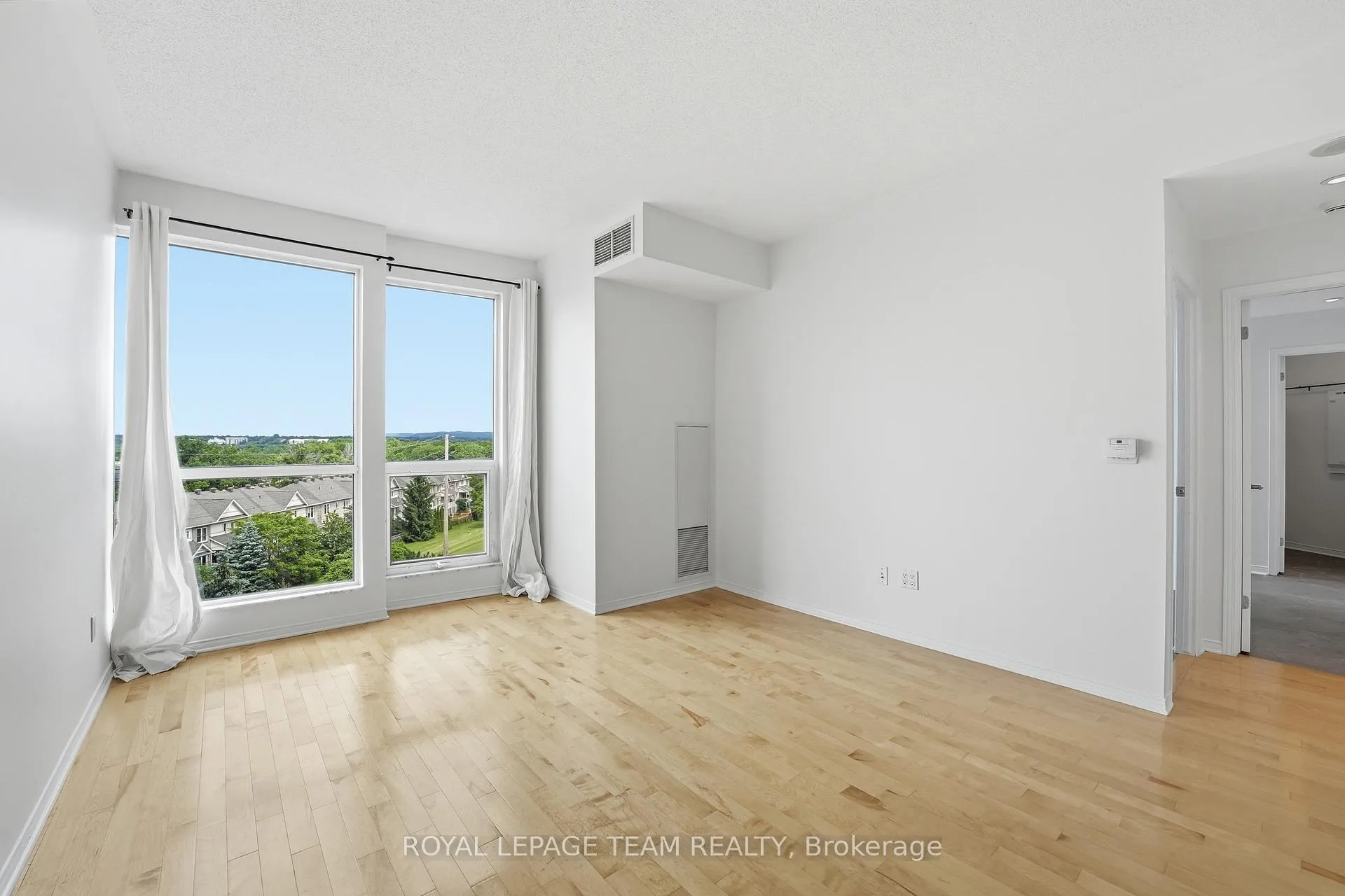 Photo 17 of Unit 504, 38 Metropole Private, Ottawa, Westboro North — HOMEH