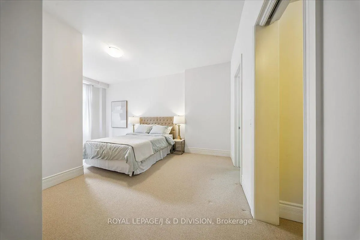 Photo 21 of Unit 112, 65 Sheldrake Boulevard, Toronto, Mount Pleasant East — HOMEH