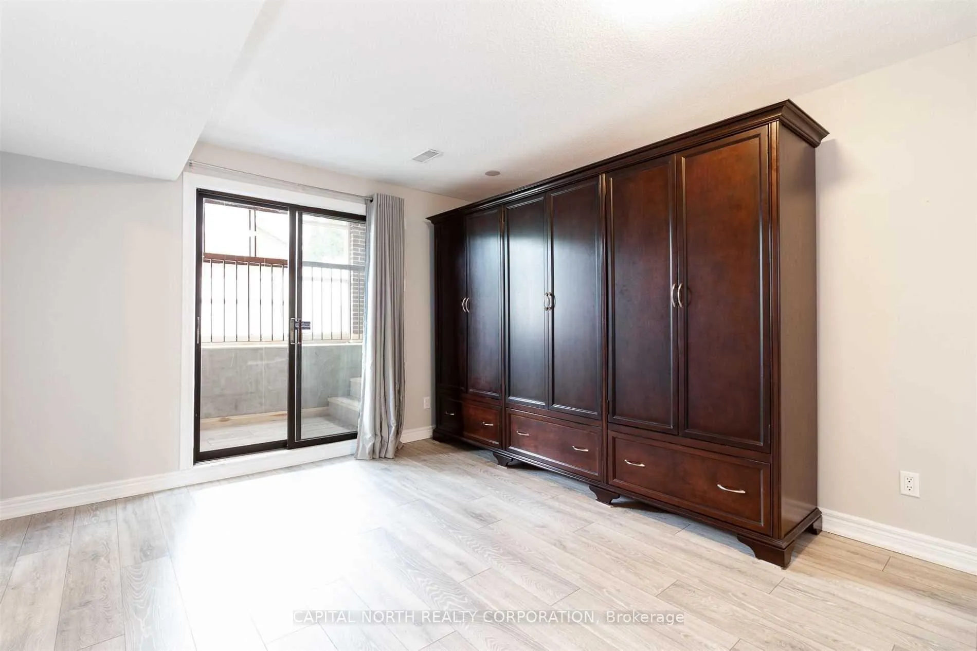 Photo 14 of 2 Imperial Court, Vaughan, East Woodbridge — HOMEH
