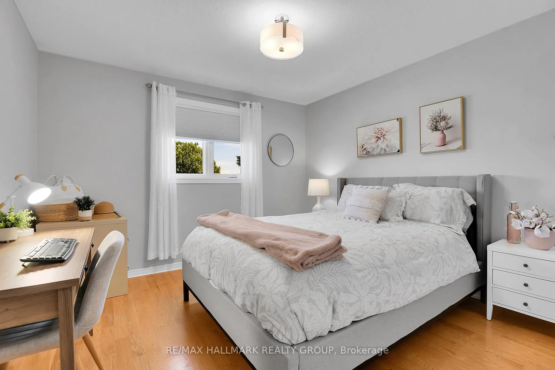 Photo 22 of 716 Levac Drive, Ottawa, Fallingbrook/Pineridge — HOMEH