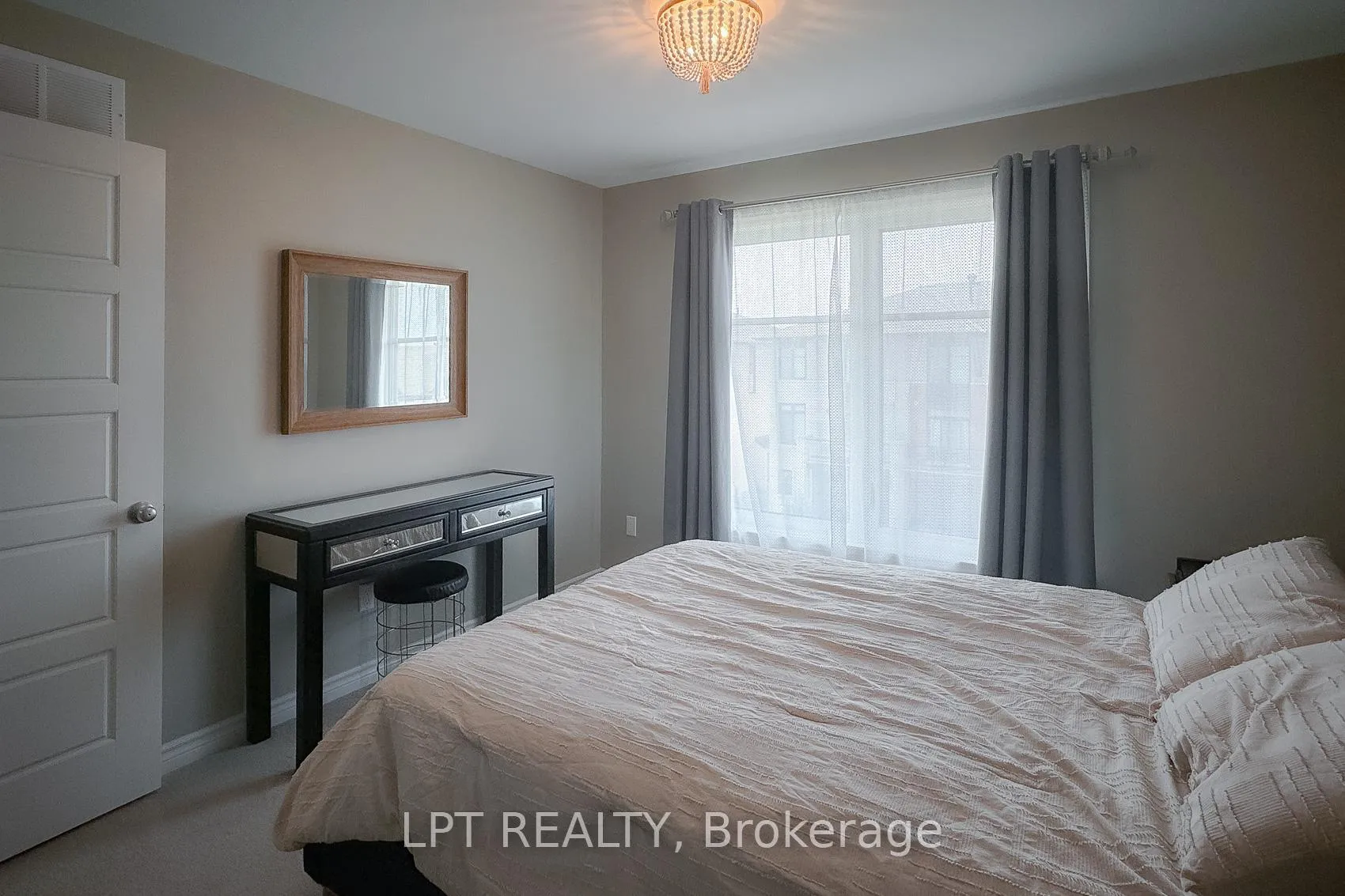 Photo 21 of 552 Labrador Crescent, Ottawa, Blossom Park/Kemp Park/Findlay Creek — HOMEH