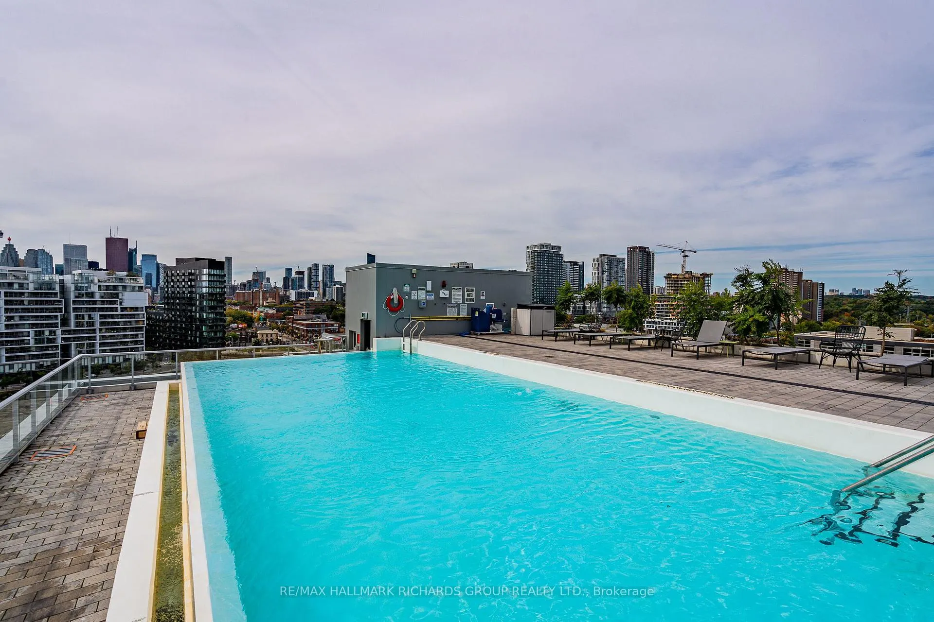Photo 11 of Unit 401, 665 Queen Street E, Toronto, South Riverdale — HOMEH