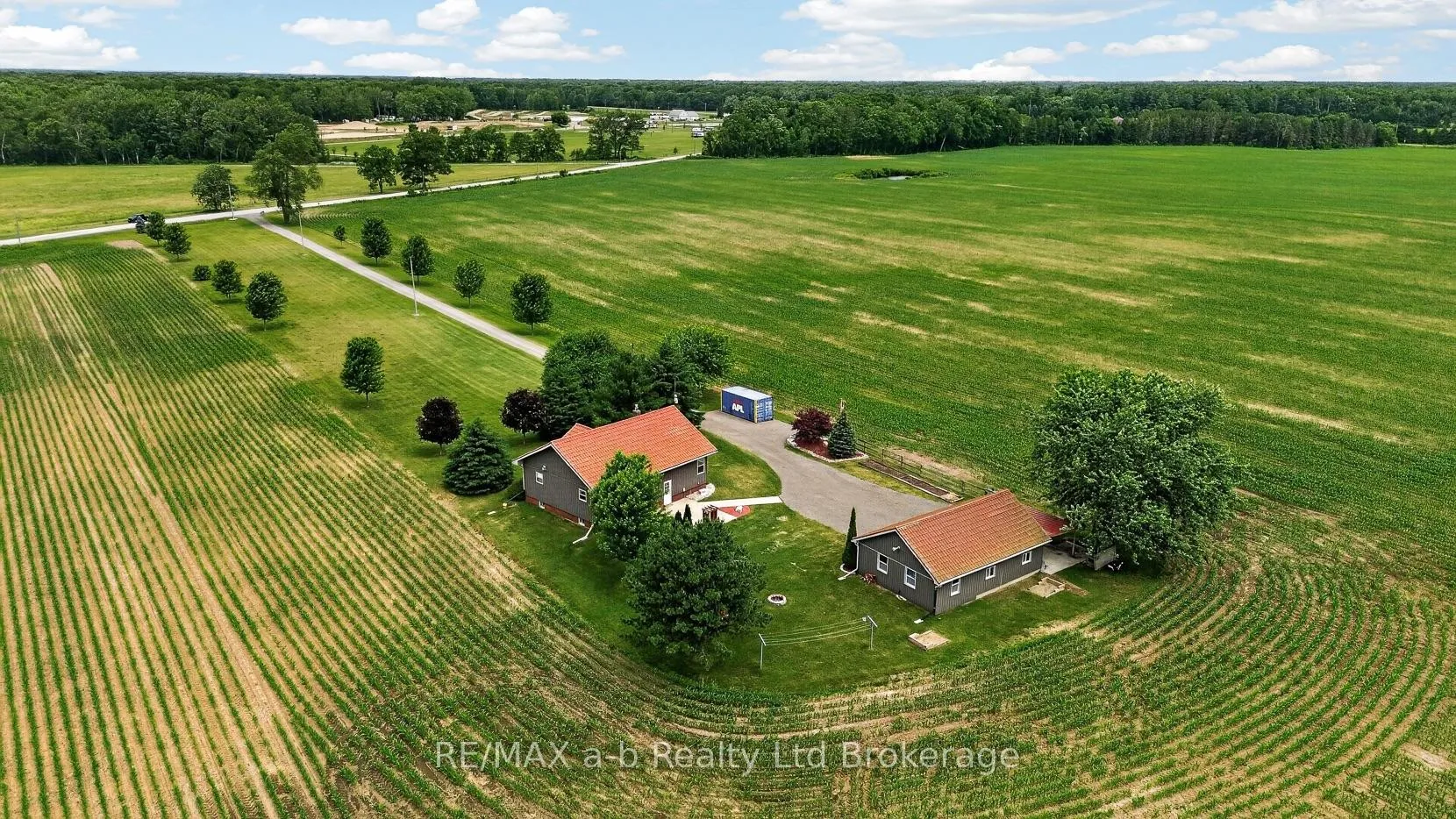 Photo 2 of 410 2nd Concession Road, Norfolk, Rural Middleton — HOMEH