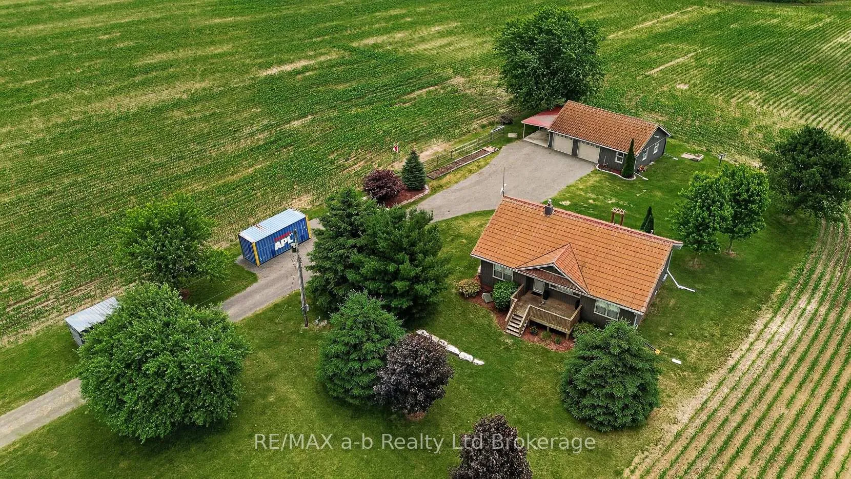 Photo 3 of 410 2nd Concession Road, Norfolk, Rural Middleton — HOMEH
