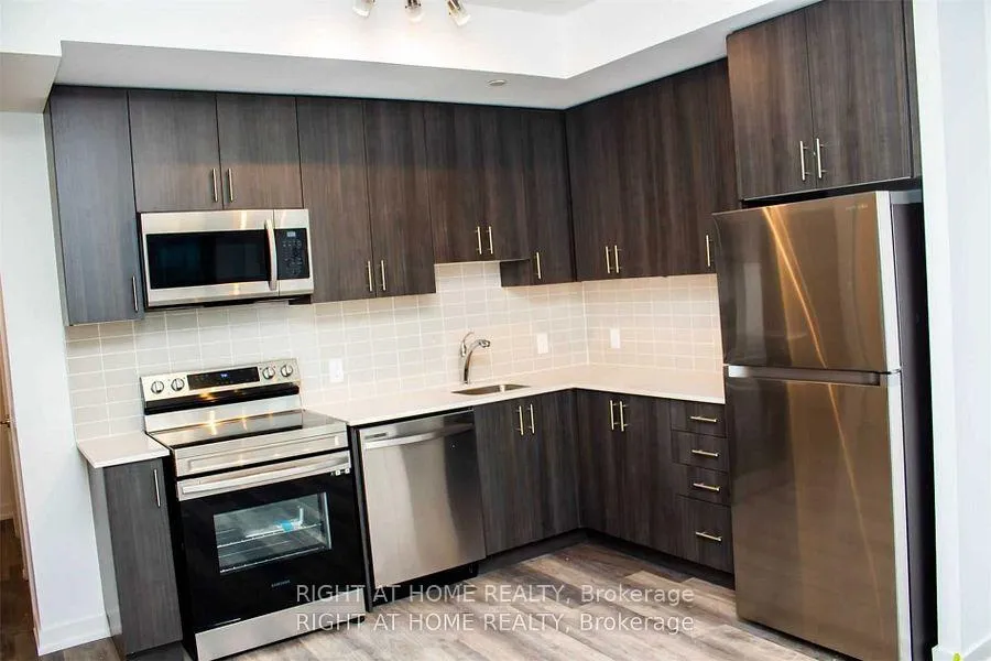 Photo 6 of Unit 413, 1480 Bayly Street, Pickering, Bay Ridges — HOMEH