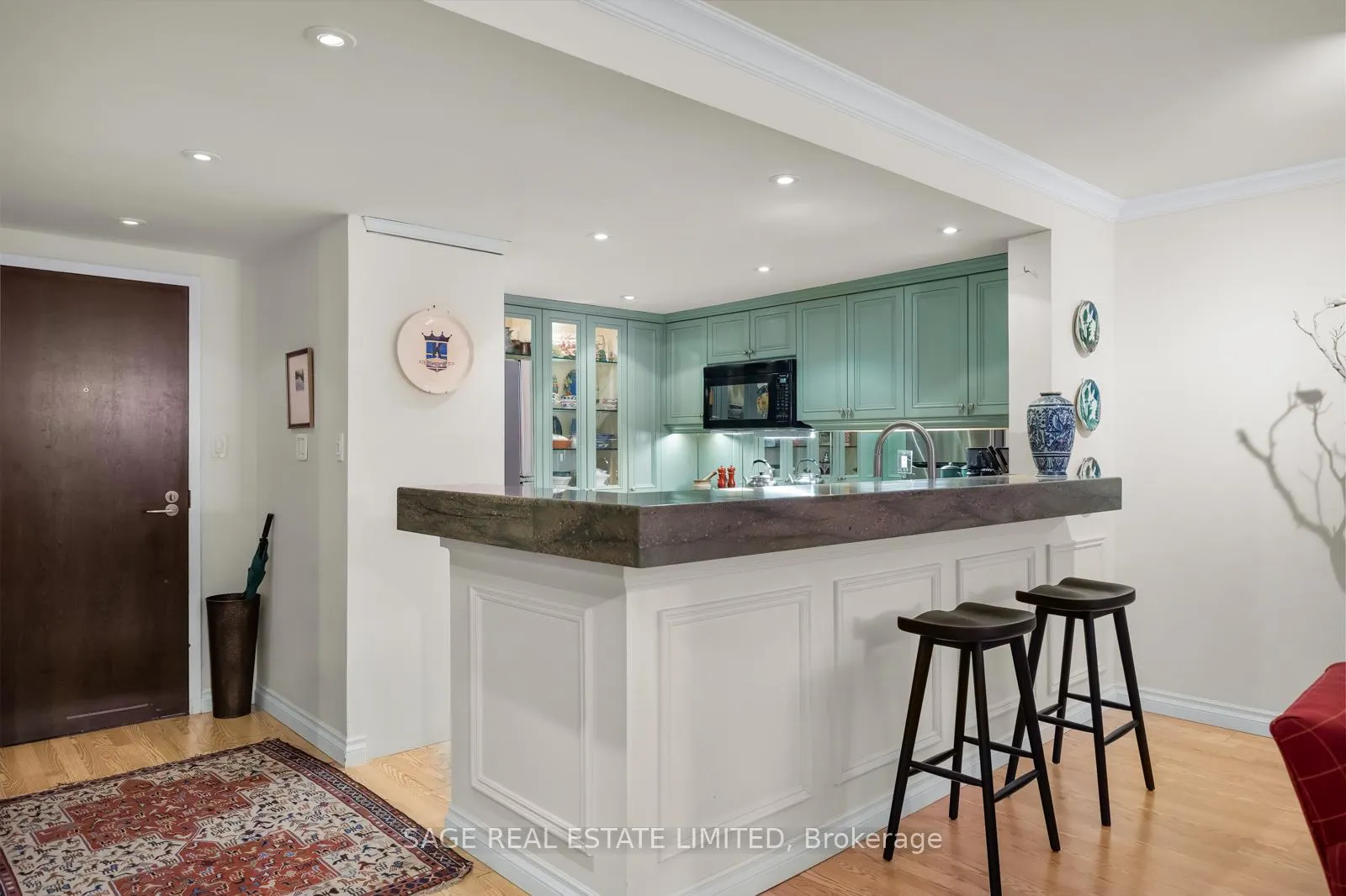 Photo 4 of Unit 101, 225 Davenport Road, Toronto, The Annex — HOMEH