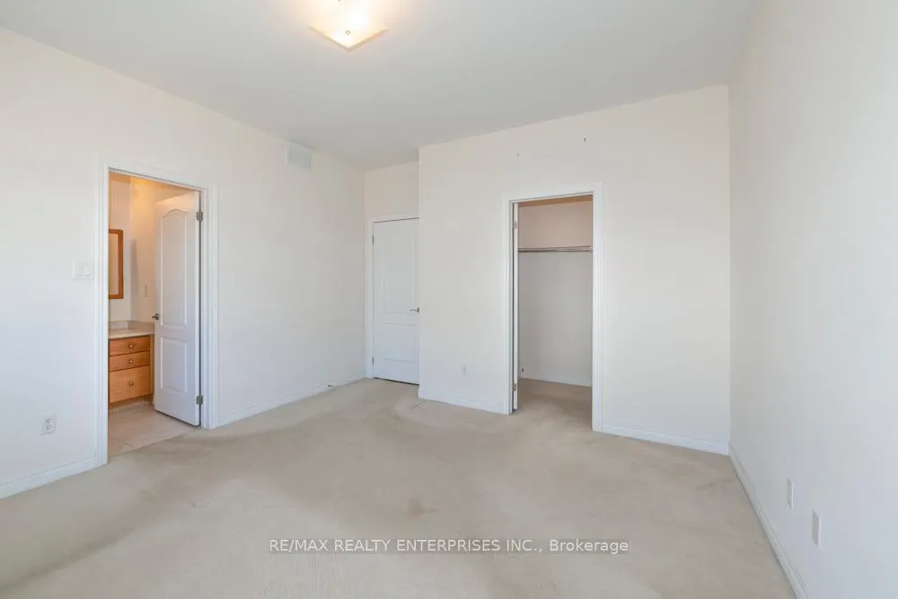 Photo 11 of 802 Coldstream Drive, Oshawa, Samac — HOMEH
