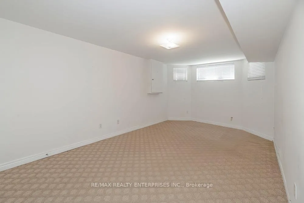 Photo 20 of 802 Coldstream Drive, Oshawa, Samac — HOMEH
