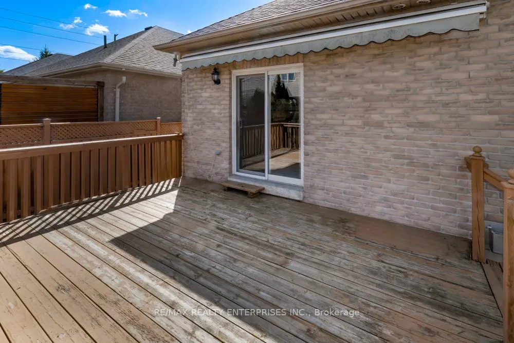 Photo 22 of 802 Coldstream Drive, Oshawa, Samac — HOMEH