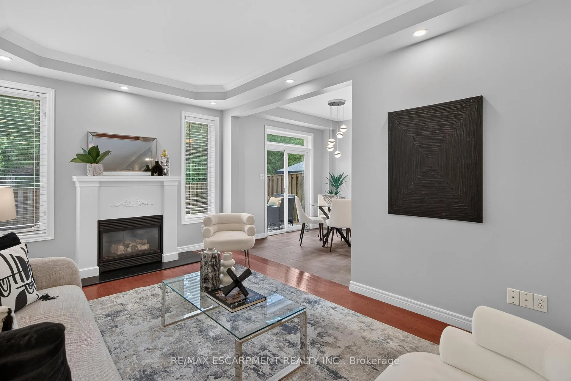 Photo 6 of 5302 Picketts Way, Burlington, Orchard — HOMEH