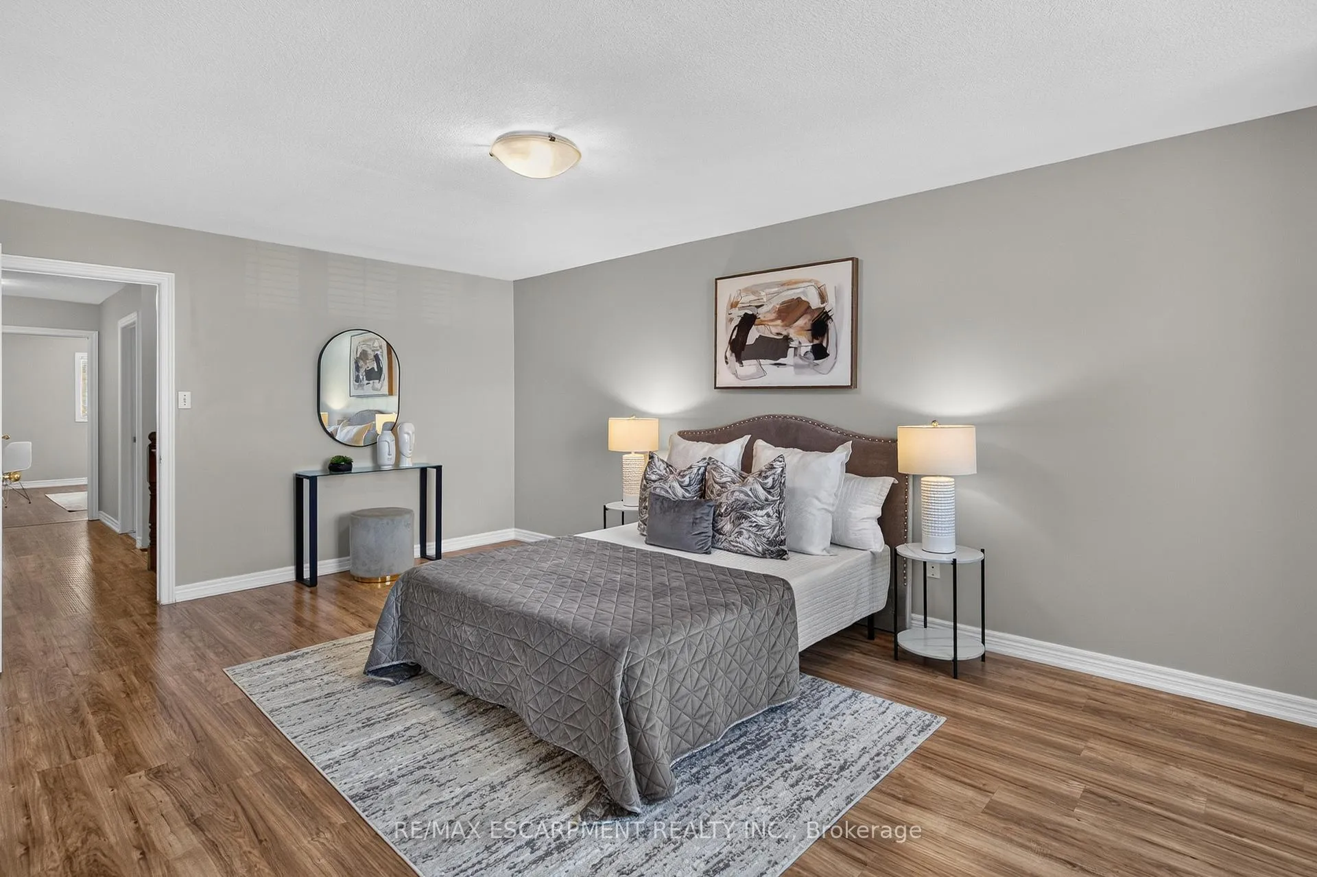 Photo 15 of 5302 Picketts Way, Burlington, Orchard — HOMEH
